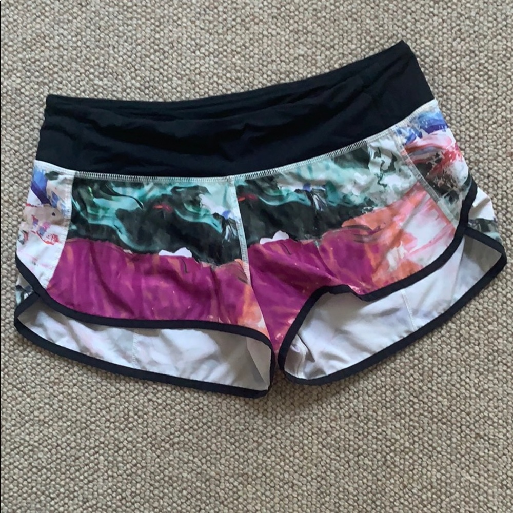 Lulu Lemon speed up short